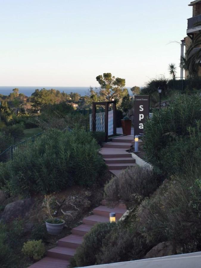 Saint Raphael, Cap Esterel Le Hameau. Vue Mer 外观 照片